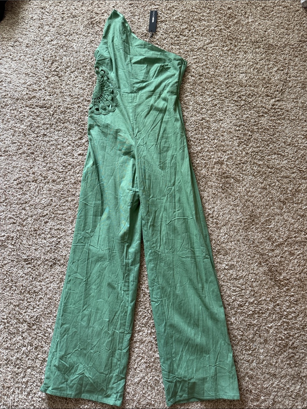 Fashion Nova Green One-Shoulder Wide-Leg Jumpsuit